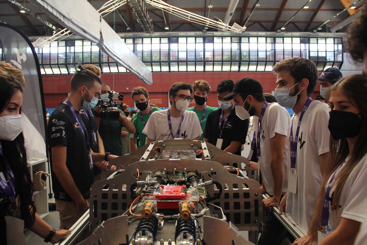 HyperloopWeek's tweet image. EHW is hyper fun: the teamwork is amazing and the competition is thrilling. We can’t wait to greet you all in the Netherlands this year for EHW’22!
#hyperloop #technology #europeanhyperloop #innovation