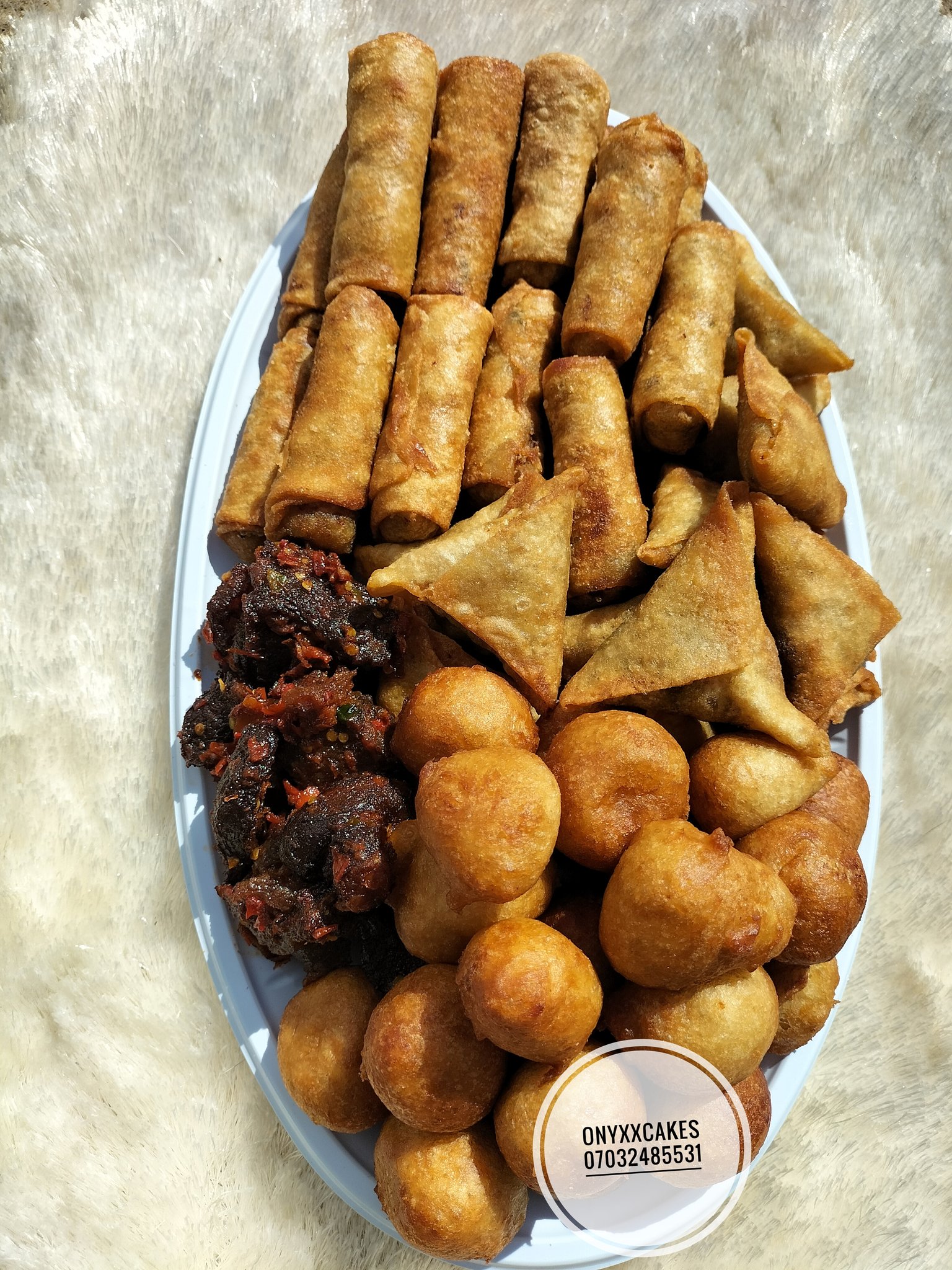 Onyxx_Cakes on X: Small chops so neat and yummy 8k as seen Delivery  everywhere in Abuja #AbujaTwitterCommunity t.co00pwzc17pT  X