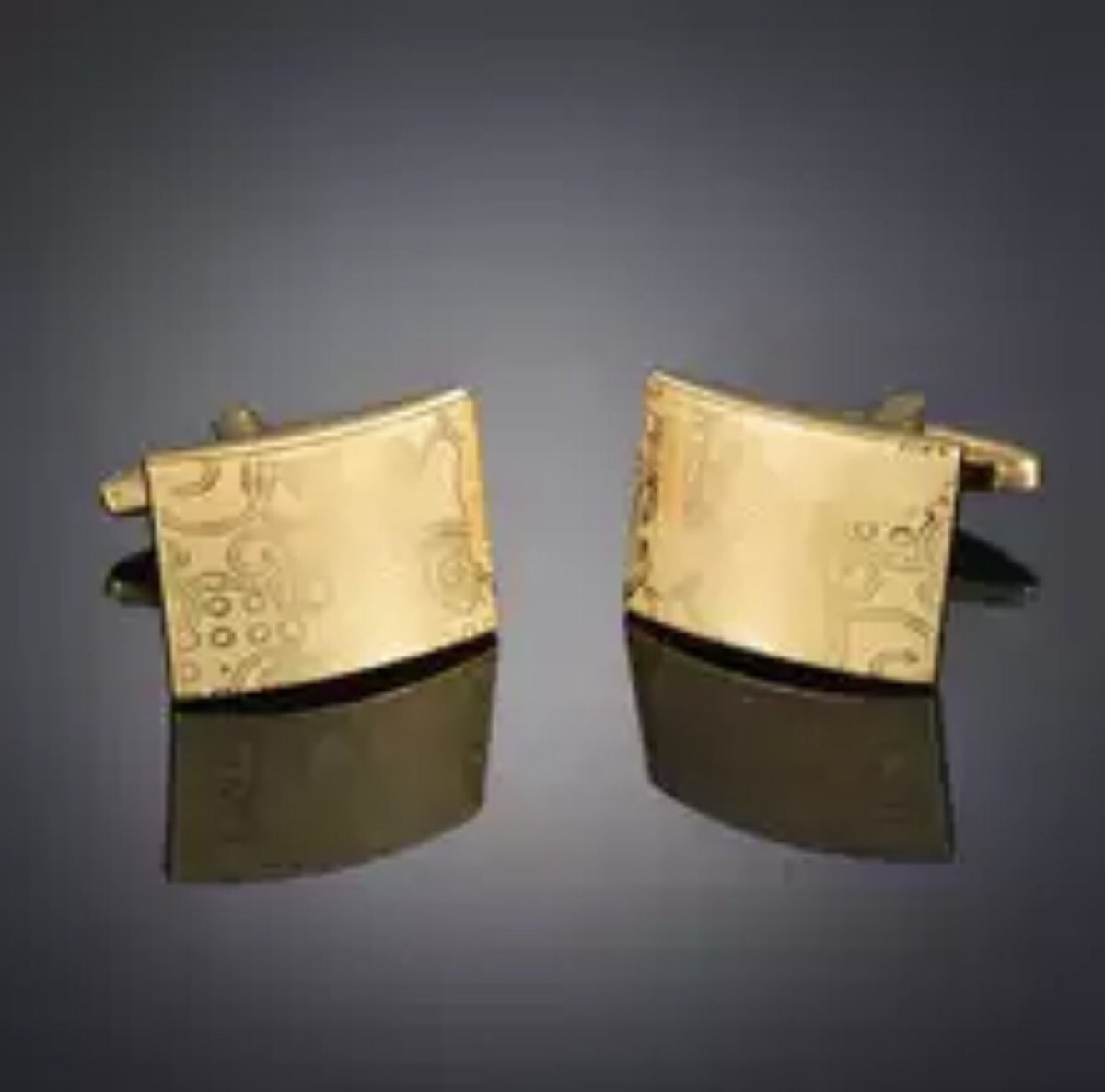 - Quality Formal and Informal Cufflinks.

Price: N4000
           N5000 with a box
Delivery: Nationwide

Send a DM or message wa.me/message/X5PQ52… to place your order.