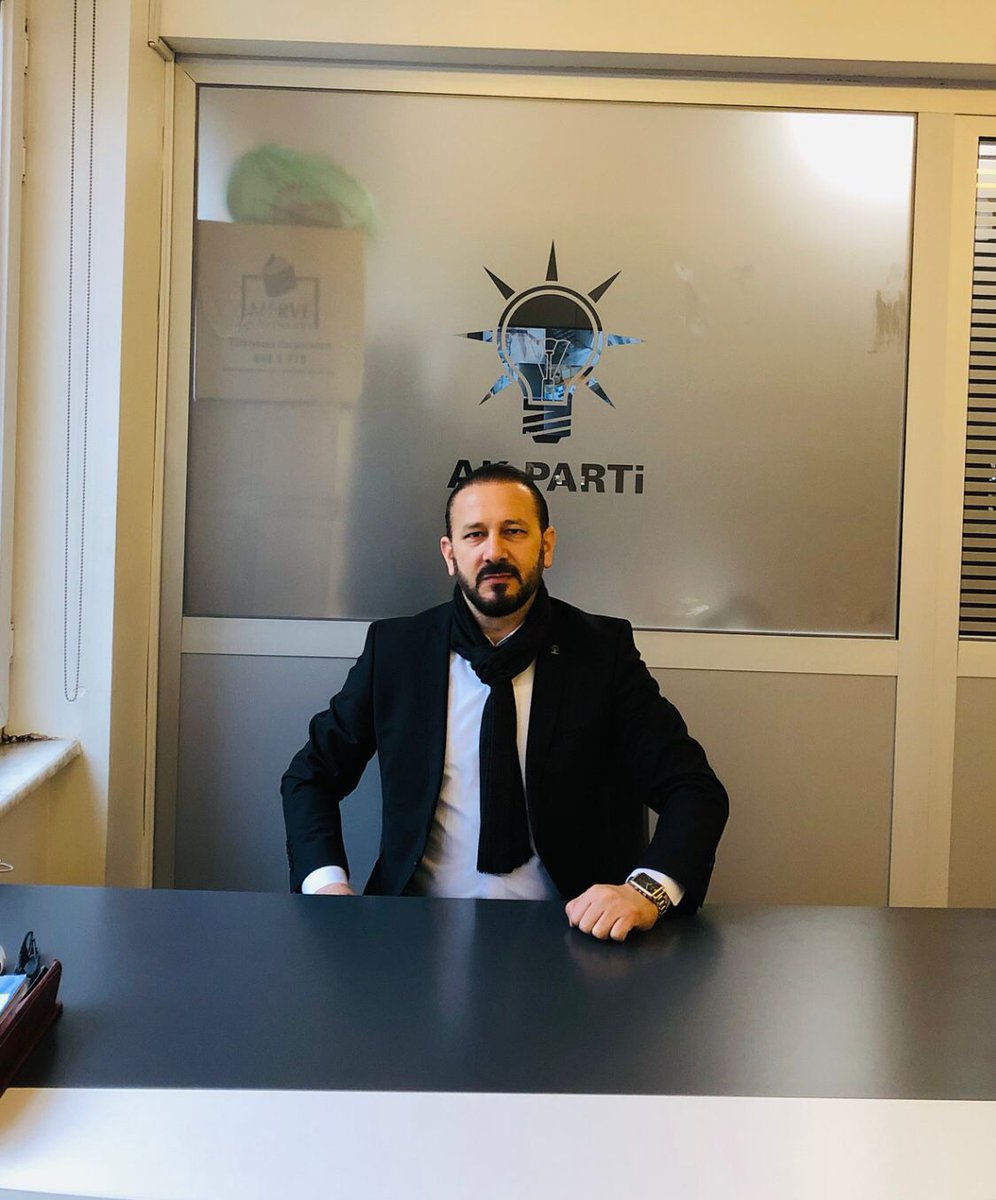 GebzeAk's tweet photo. İlçe Teşkilatımızda bugün, nöbetçi ilçe yöneticimiz Fikri ÜNVER...

Hayırlı nöbetler diliyoruz. 🇹🇷

#İnandığınYoldaYürü
#DurmakYokYolaDevam
#AkPartiGebze https://t.co/TkxXL4CDED