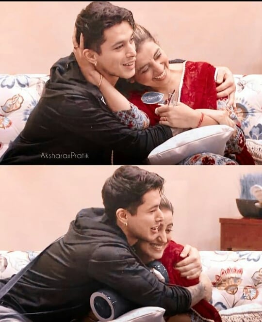 Kudrat6677's tweet photo. Yaar I can never connect to a couple like I am connected to these two.😍  I just can't. For me only #Prakshara matters 💞
Love you both 😘😘
@AKSHARASINGH1  @realsehajpal  
Missing you both seeing together 😭
#AksharaSingh #PratikSehajpal https://t.co/NMcvPY3Bwb