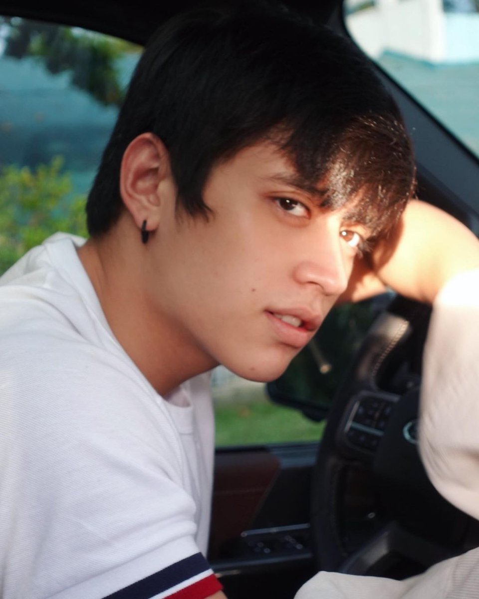 mirandam_kelvin's tweet photo. Strawberry afternoons. 🍓

#TEAM #TeamKelvin #KelvinMiranda 
-----
Follow me on my social media accounts
• Facebook: Kelvin Miranda
• Instagram: iamkelvinmiranda
• Twitter: mirandam_kelvin
• TikTok: mirandam_kelvin https://t.co/xpDoLok6HK