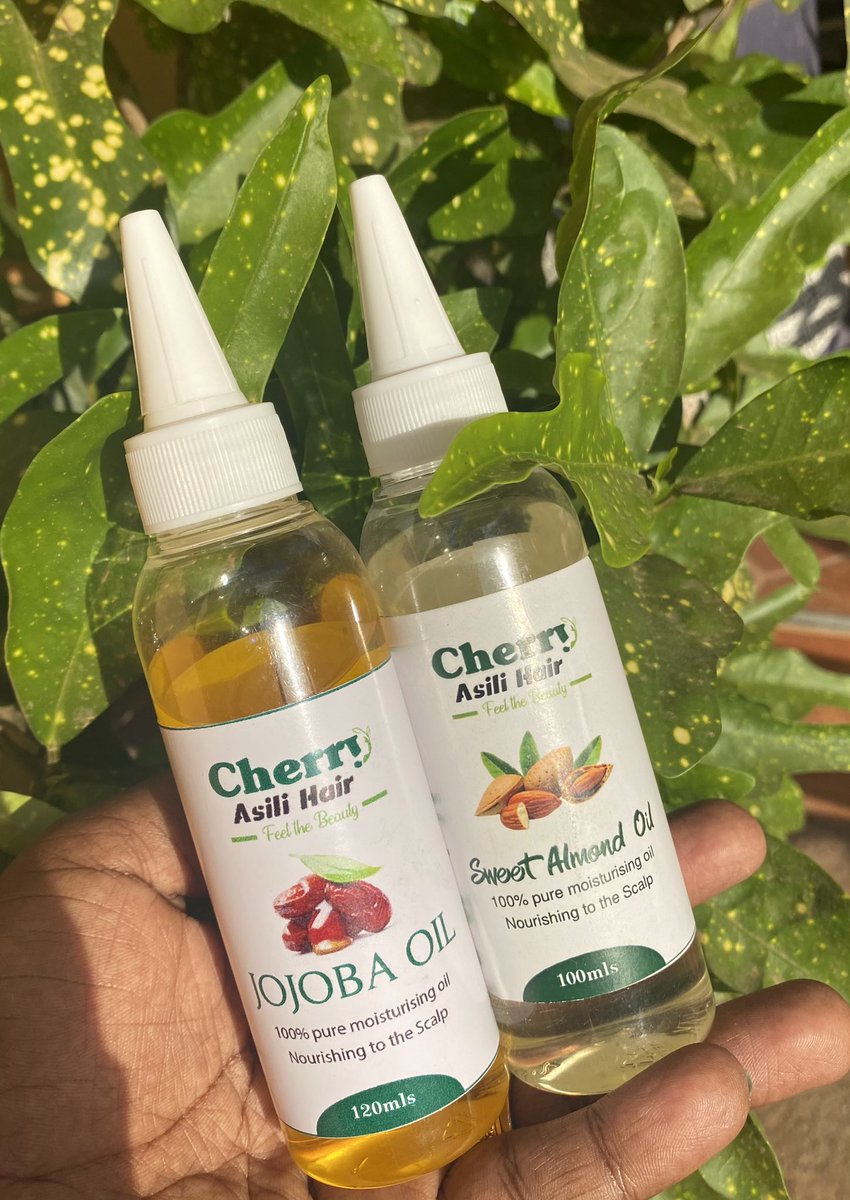 ProductsCherry's tweet photo. Karibuni sana wateja wetu kwa sweet almond oil na Jojoba oil. Bei yetu Jojoba oil 20,000/= Sweet almond oil 15,000/=. Tunapatikana Makongo Juu Kama unakuja mlimani city unaweza ☎️ 0658-110291. @ProductsCherry @franklin_tissa https://t.co/8ZXBJ8cp8F