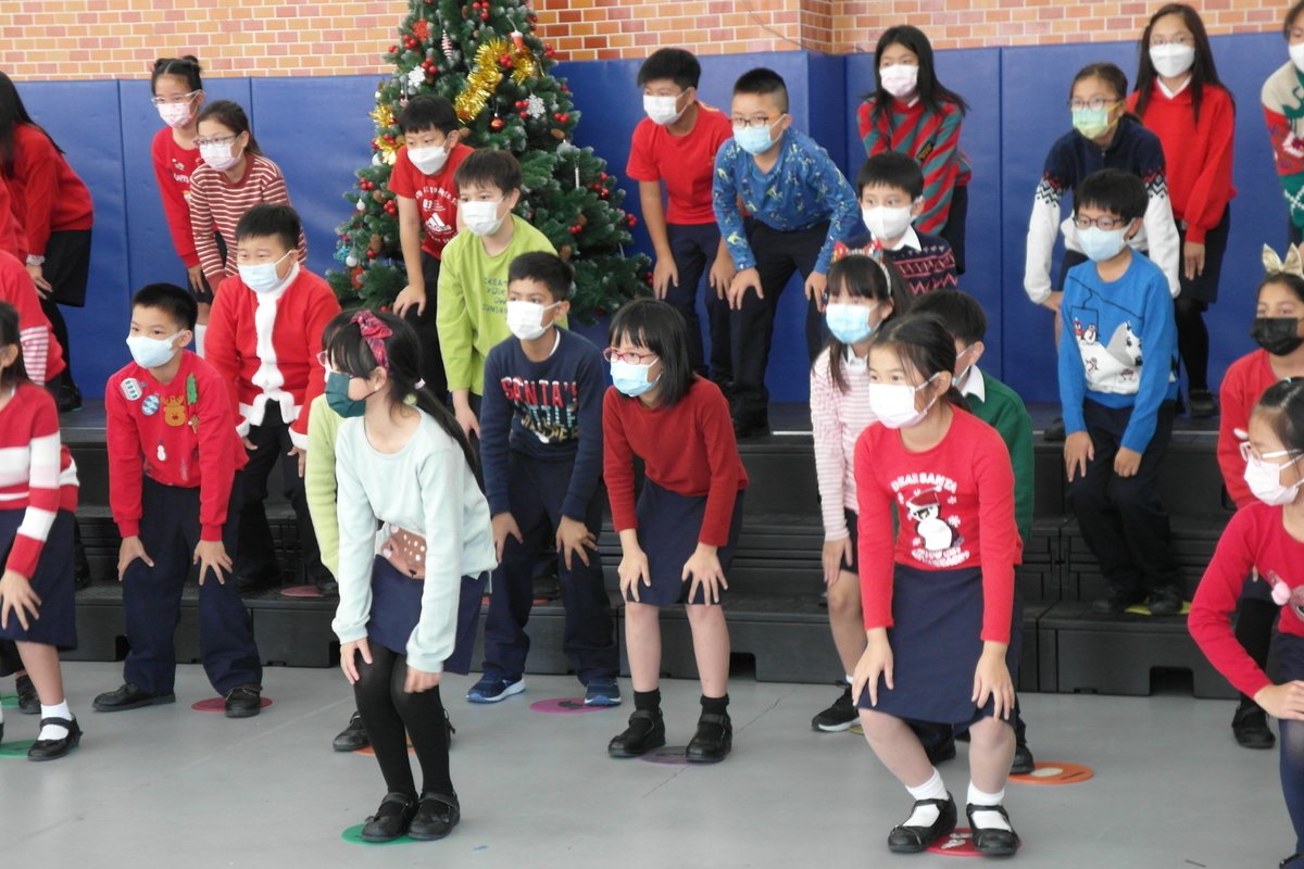 aishongkong's tweet photo. Our annual Winter Fair is coming soon! This year's a unique one because we'll be broadcasting our Winter Fair live this Friday! Here's a sneak peek of one performance you'll get to see.

#RedBrick125 #AISShareTheLove https://t.co/lQBzKSruip