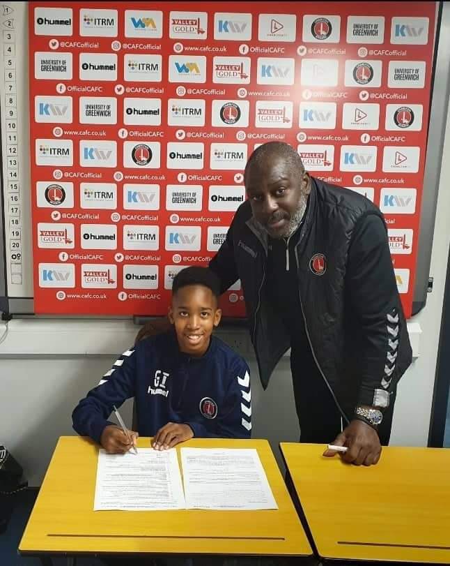 Another boy signed from the talented @bowersEJA set up. Everyone at Bowers u13’s are wishing Giovanni all the best in the next chapter of his footballing journey. ⚽️🔴⚪️