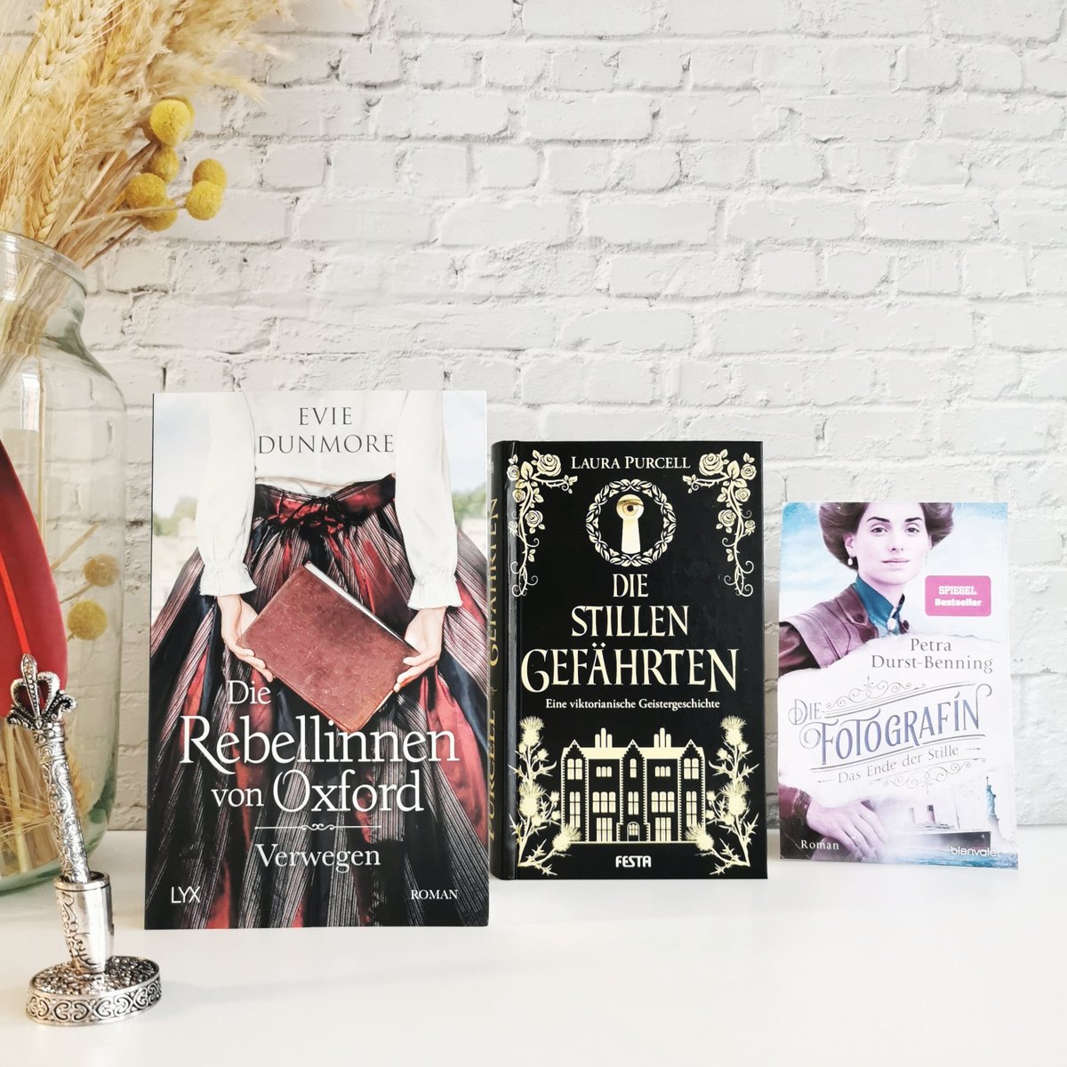 🥇🥈🥉 EURE PREISTRÄGER*INNEN 🥉🥈🥇 Einen großen Trommelwirbel für die Top 3 der Kategorien "Historische Romane" und "Bestes Hörbuch"!🎉 Hier findet ihr die Gewinner*innen sowie die Gesamtplatzierungen in allen 14 Kategorien: lovelybooks.de/leserpreis/pre…