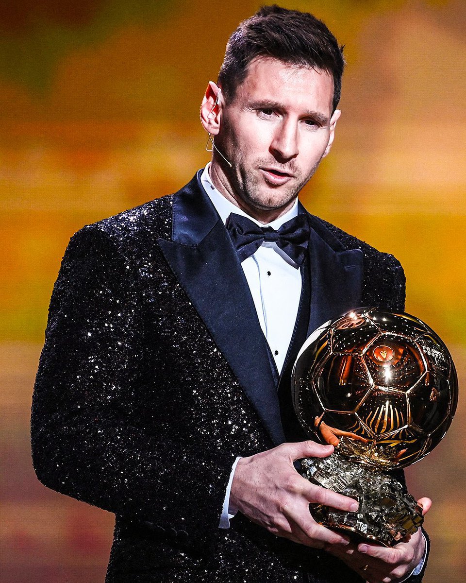 Footballogue's tweet photo. [#BallonDor] Casillas sur le 7e BO de Messi💬

« J'ai de plus en plus de mal à croire à ces trophées du football. Pour moi, Messi, c'est l'un des 5 meilleurs joueurs de toute l'histoire mais il faut commencer à savoir cataloguer qui est le plus remarquable après une saison. » https://t.co/jdEHIsWa4q
