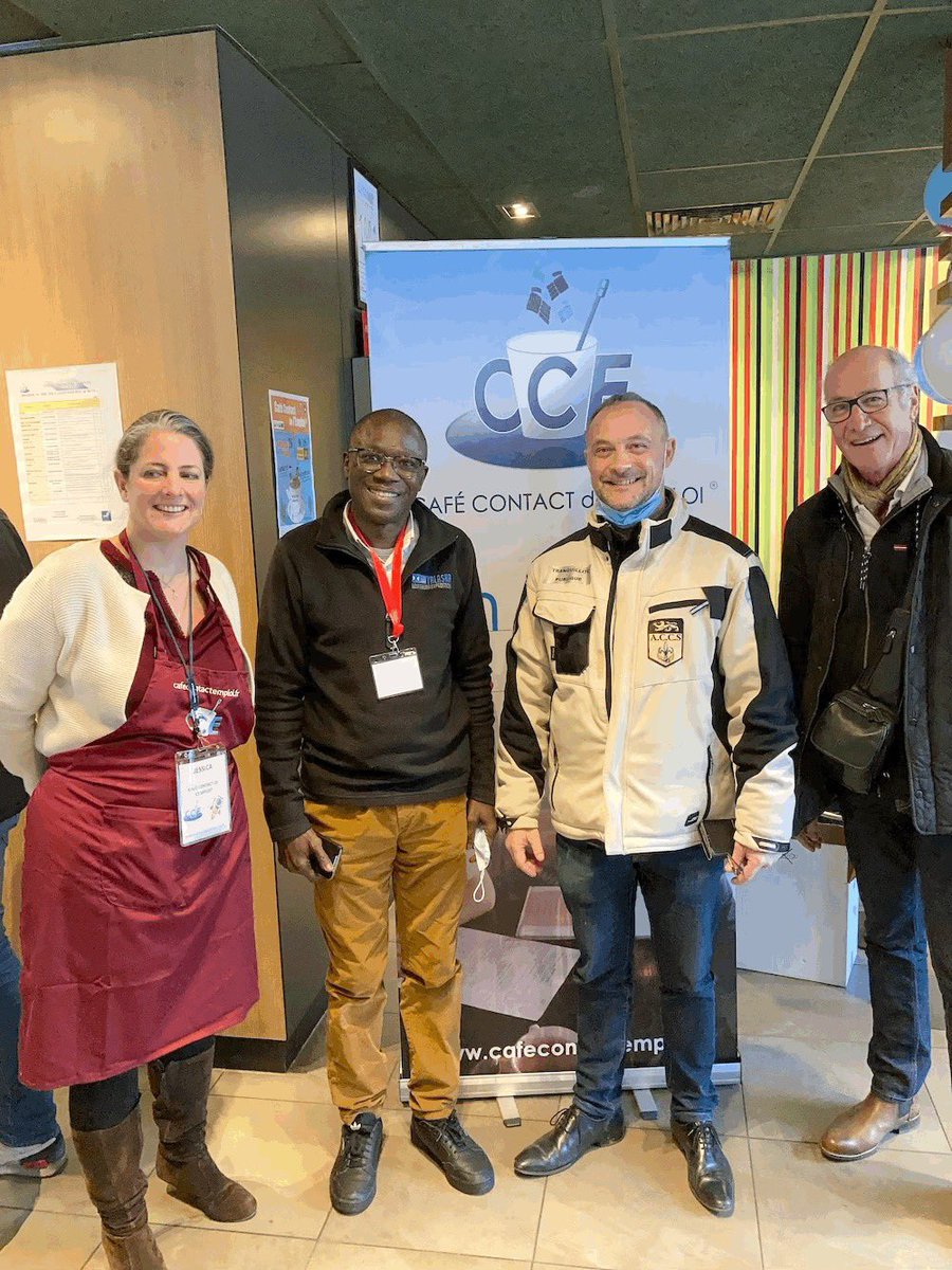 DecollTon_Job's tweet photo. ☕️La 243e édition des #CaféContactdelEmploi a eu lieu vendredi dernier au @McDonalds de Clichy-Sous-Bois ! 
🧍🏽150 personnes ont pu rencontrer 15 employeurs locaux avec des postes à pourvoir immédiatement !
🚀 Certains sont repartis avec un emploi !

#local #rencontre #emploi https://t.co/g0eeKQyuYd