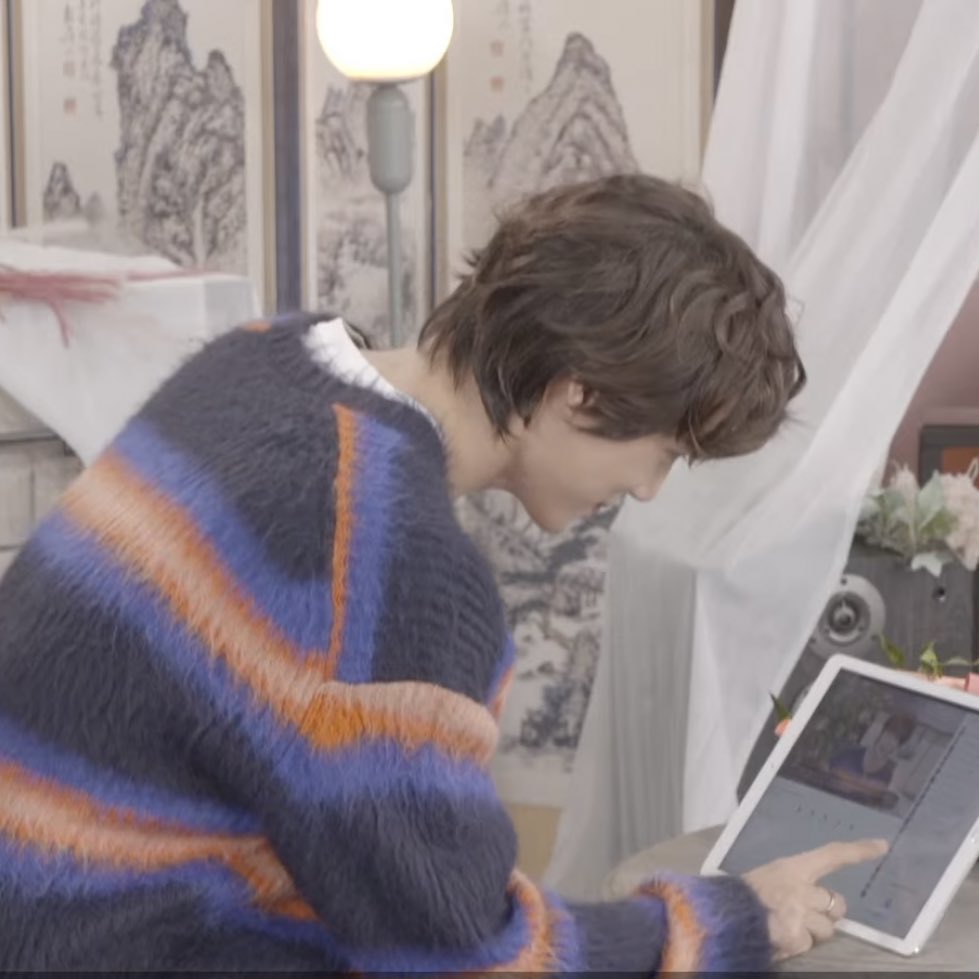 KJILOOKS's tweet photo. #KAI https://t.co/vcCdIbUOSX