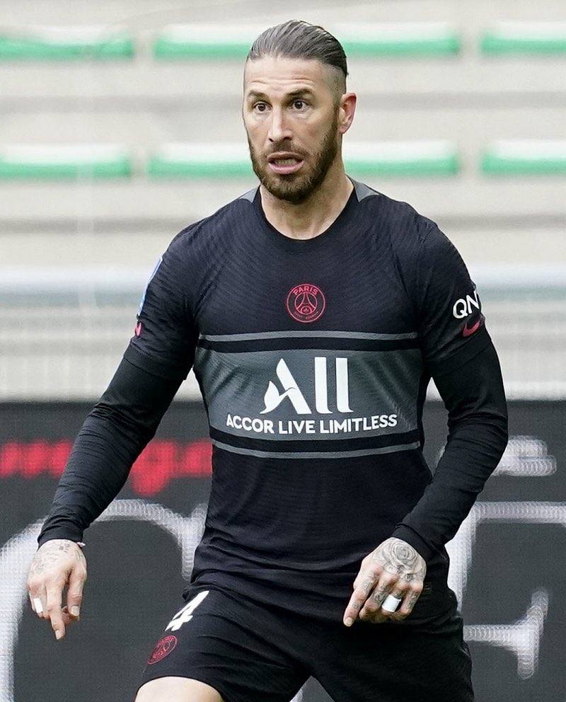 Footballtweet's tweet photo. Sergio Ramos: "I don't care about the Ballon d'Or. If I wanted to win individual trophies, I would have played tennis.” https://t.co/UBH8vcFGcU