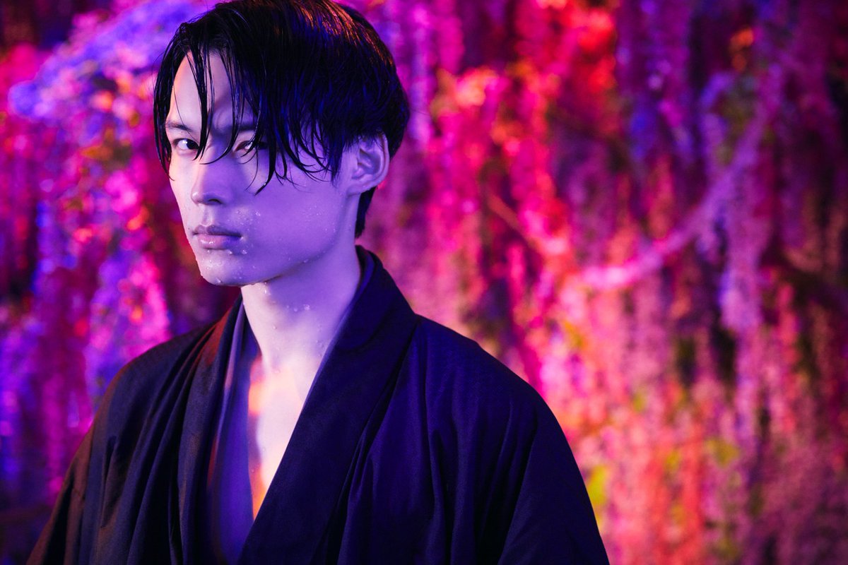 Hokuto Matsumura of #SixTONES joins the cast of the hit CLAMP manga #xxxHOLiC's live-action film adaptation, stepping into the role of the cool and mysterious 'Shizuka Doumeki' in this supernatural fantasy about a wish-granting witch. Coming to theaters April 2022!