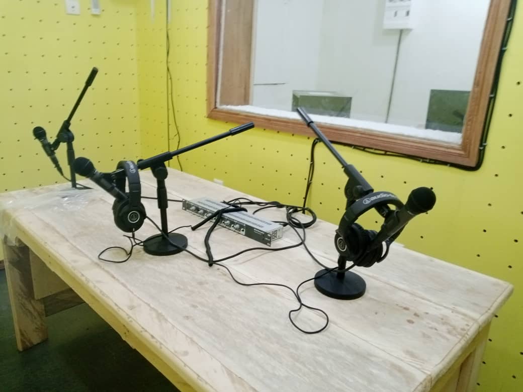 UnescoYaounde's tweet photo. @UnescoYaounde Nous poursuivons notre "appui au développement local à travers les Radios Communautaires au Cameroun". A Bogo dans le Diamaré, région de l'extrême nord, nous venons d'installer et mis en service une autre radio communautaire. #MINCOM #MINREX
#MINEPAT #COMNAT https://t.co/KmUldCaZN7