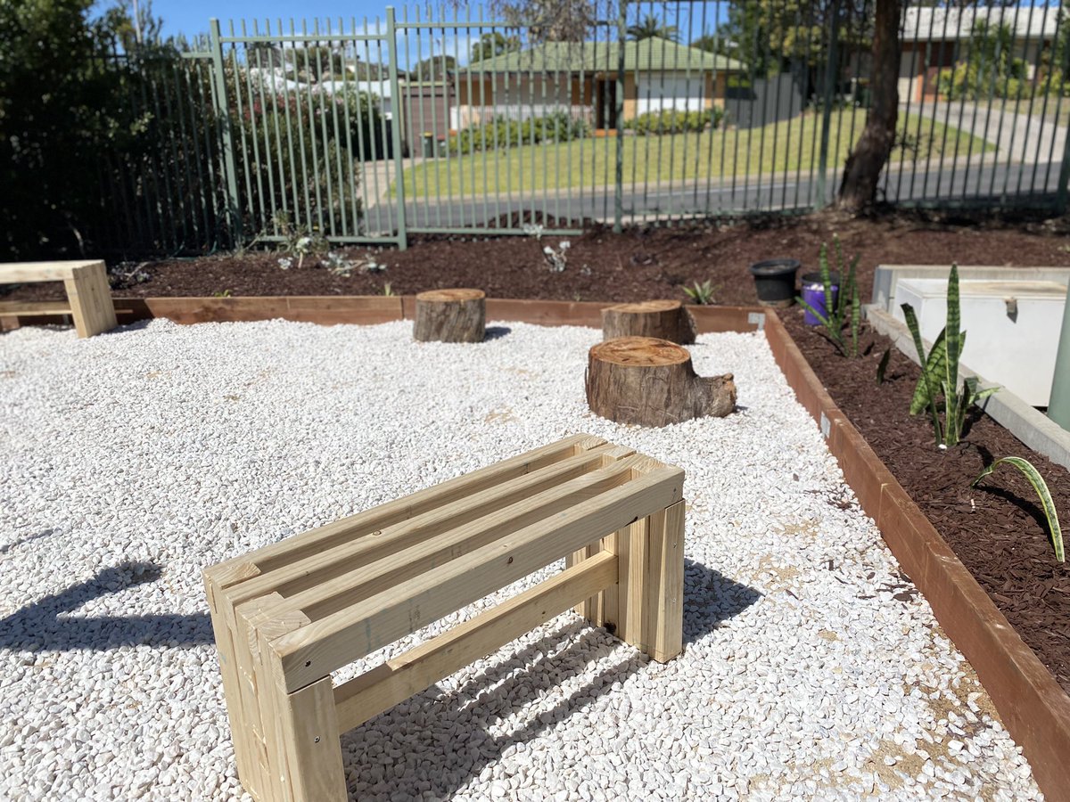 ProjReimaginate's tweet image. We pulled off an incredible one-day transformation today. Ss designed the space, built furniture, and brought our new Japanese Garden to life. We will add a torri gate, Koi fish mural and bamboo to screen the street.Awesome effort from kids on a hot, Spring day!

#ProjReimaginate