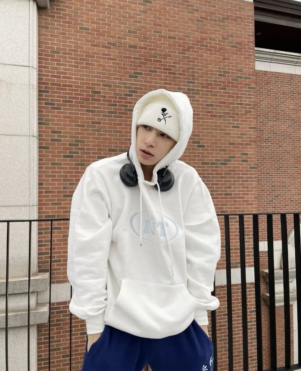 이한결 옷장 tweet media
