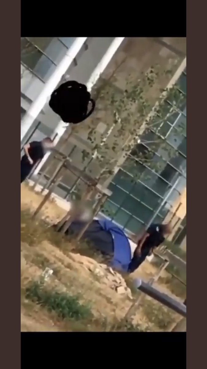 HDS75Paris's tweet photo. Nous sommes aussi témoins de ces agissements de la part de la #Police à #Paris …
Vraiment pas de bol !! https://t.co/JF1UHLcXSk