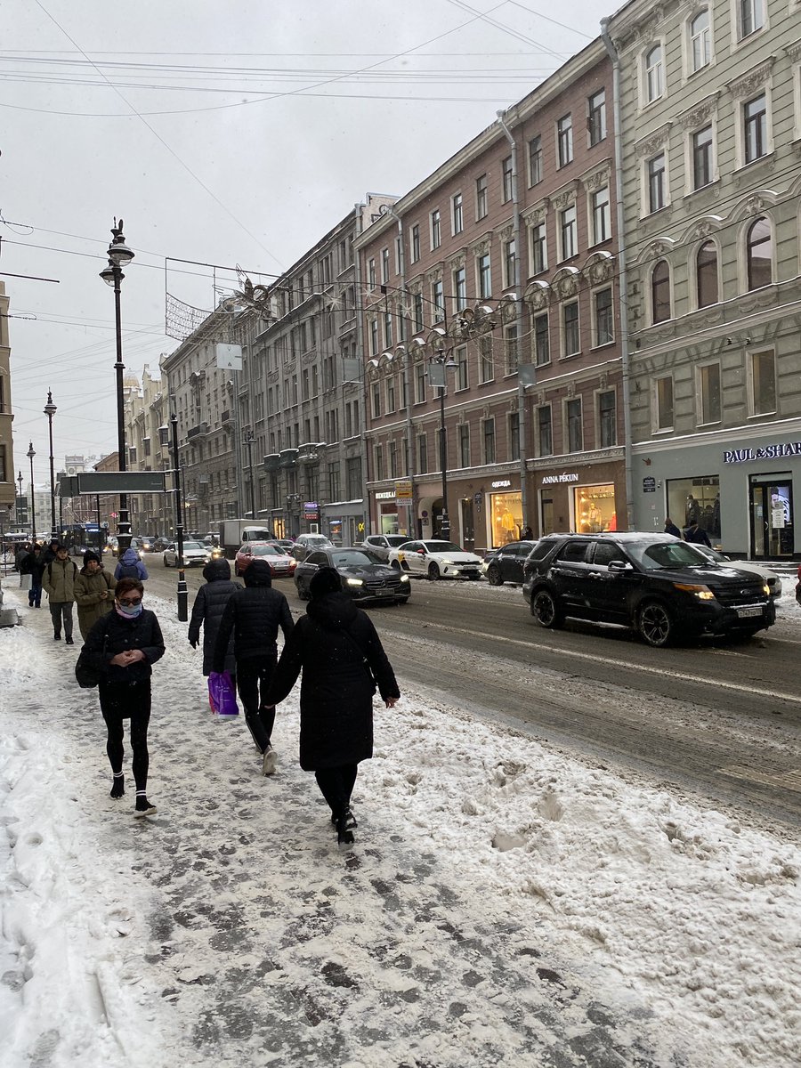 Kostya_93's tweet photo. Петербург к зиме не готов.
Добираться на работу тот еще квест. https://t.co/FXn3V7tZ9i