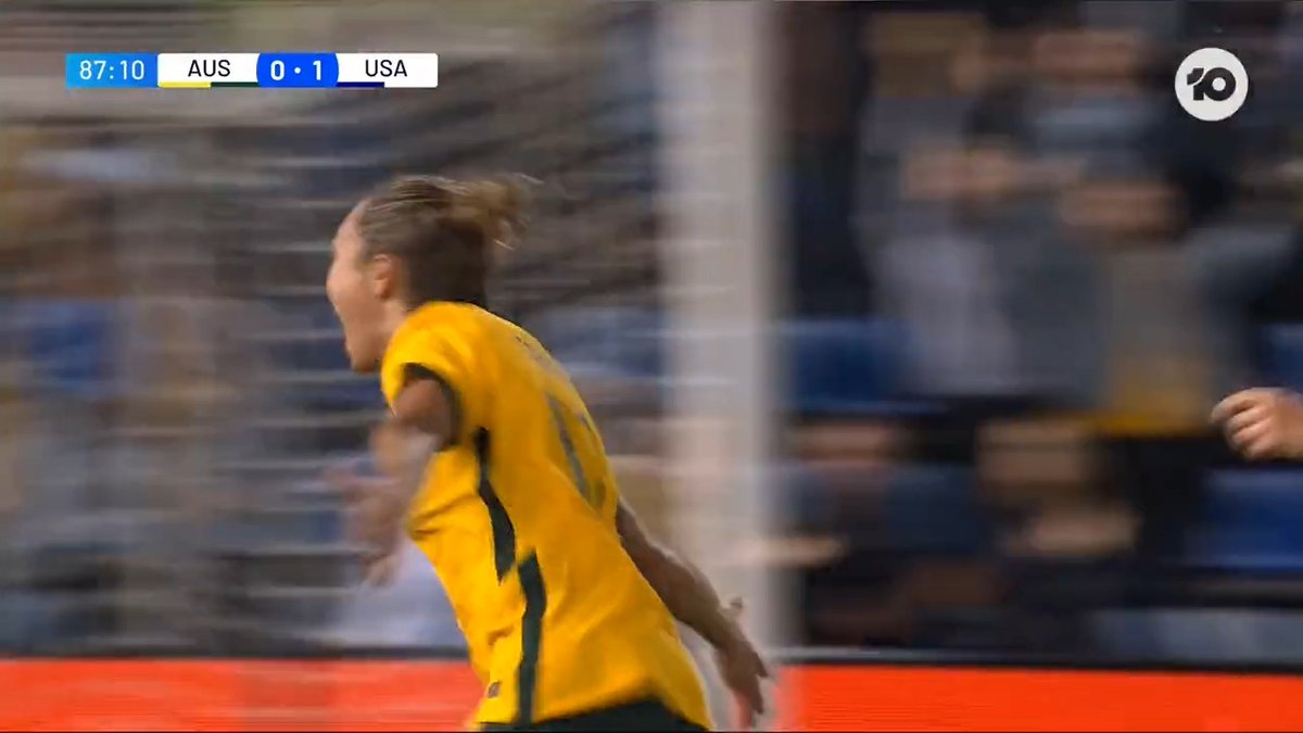 Australia 1 - 1 USA