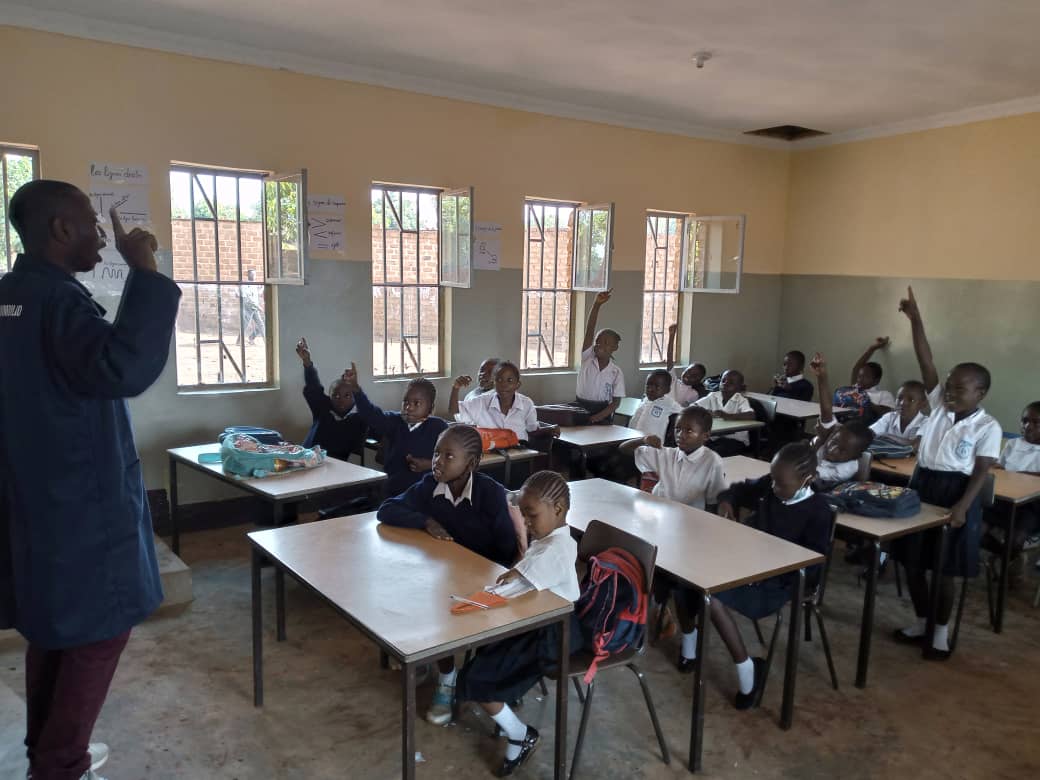 KimbilioDRCongo's tweet photo. Please help - It's Giving Tuesday - Match Funding is available today to equip and resource the brand new Kimbilio Primary School - education for former street children - it's a right. Thanks so much! https://t.co/TO77SBTqU7 https://t.co/uAinfyNCEO