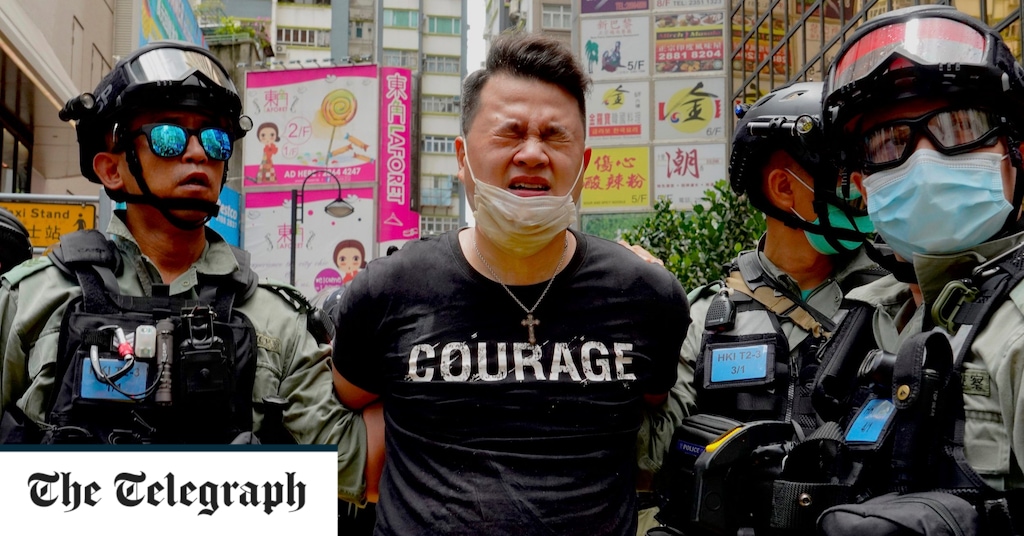 workpermitcom's tweet photo. MPs seek to offer young Hong Kongers easier path to UK citizenship https://t.co/uwB8F7YBMB #BNOvisa https://t.co/H6W1l06Z9d