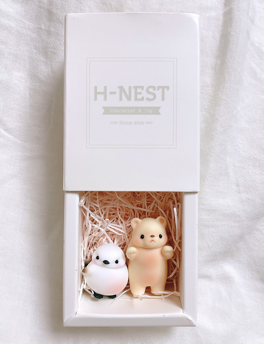 아니 작가님 곰도리 미니누니 미쳤어요
둘이 같이 넣어두고 심장폭행 당했..
너무 귀여워서 안하던 트위터를 다 들어왔지 뭐예요 ㅋㅋㅋㅋㅋㅋㅋㅋ 
부프 대리구매 부탁드렸는데 매우 만족!!

온라인 기다려요.. 미니누니 둥이로 버섯둥이
꼭 만들테야... 🥺👏🏻💕💕

#에이치네스트 만쉐