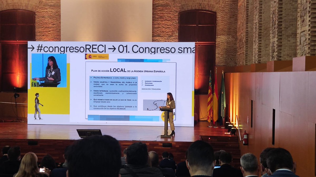 VinarosSmart's tweet photo. Avui continuem al #CongresoReci aprofundint en la simbiosi entre Ciutats Intel·ligents, Agenda Urbana, Agenda 2030 i els fons europeus #NextGeneration.

@RedRECI https://t.co/hyMK9Job4q