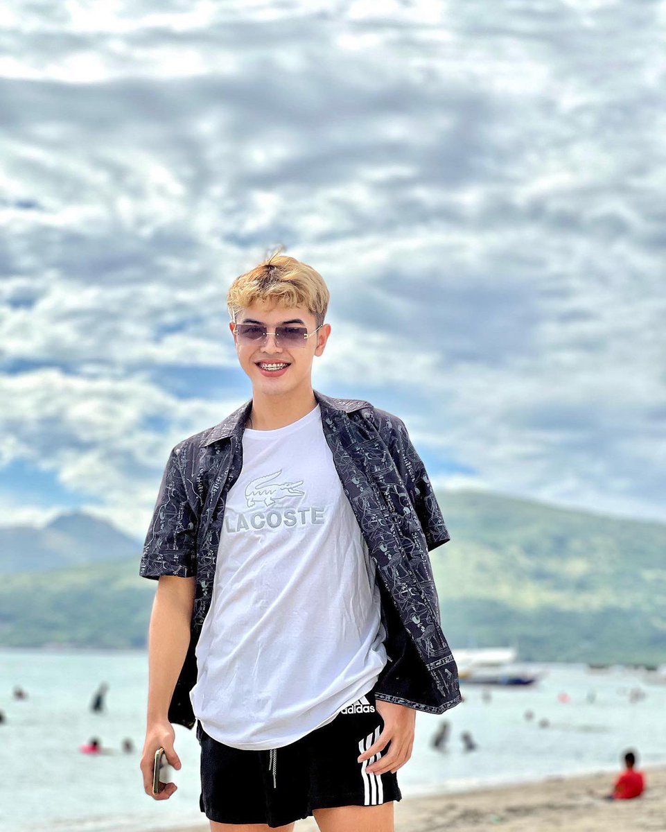LMusngi's tweet photo. tara sa beach? 🌊 https://t.co/6dNDluVU2q