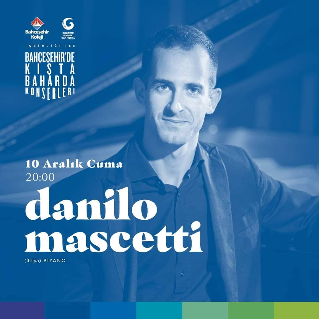 gumuslukfest's tweet photo. Aralık ayıyla beraber yaşadığımız yıla Danilo Mascetti Piyano Konseriyle veda ediyoruz. 🎶🍂
 
🗓 10 Aralık Cuma - 20:00
🌟 Danilo Mascetti / Piyano Konseri
📍Bahçeşehir Koleji Bodrum Kampüsü

Bilet satış >> https://t.co/jhUgl1TPCA

#BahçeşehirdeKıştaBaharda #GümüşlükteMüzikVar https://t.co/F3tix9Bi2K