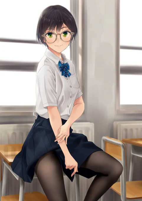 眼鏡少女 