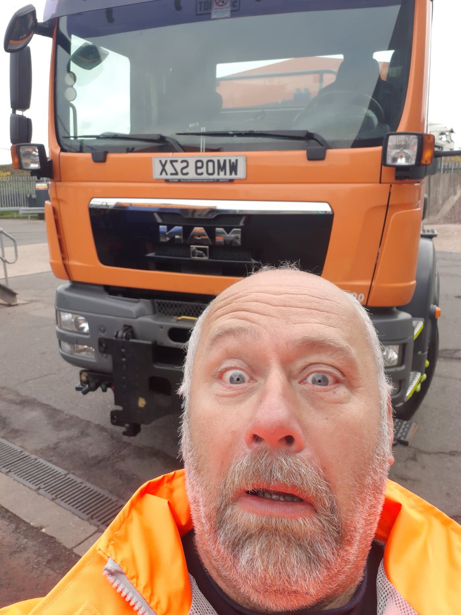 Solomct's tweet photo. Winter Maintenance training with @kiergroup @HighwaysWMIDS I never knew that there would be so much to learn. Loads of practice stuff and even more in the classroom. A big thanks to @MarieBiddulph1 for offering me this opportunity ❤👍 https://t.co/bj2qZYZLSP