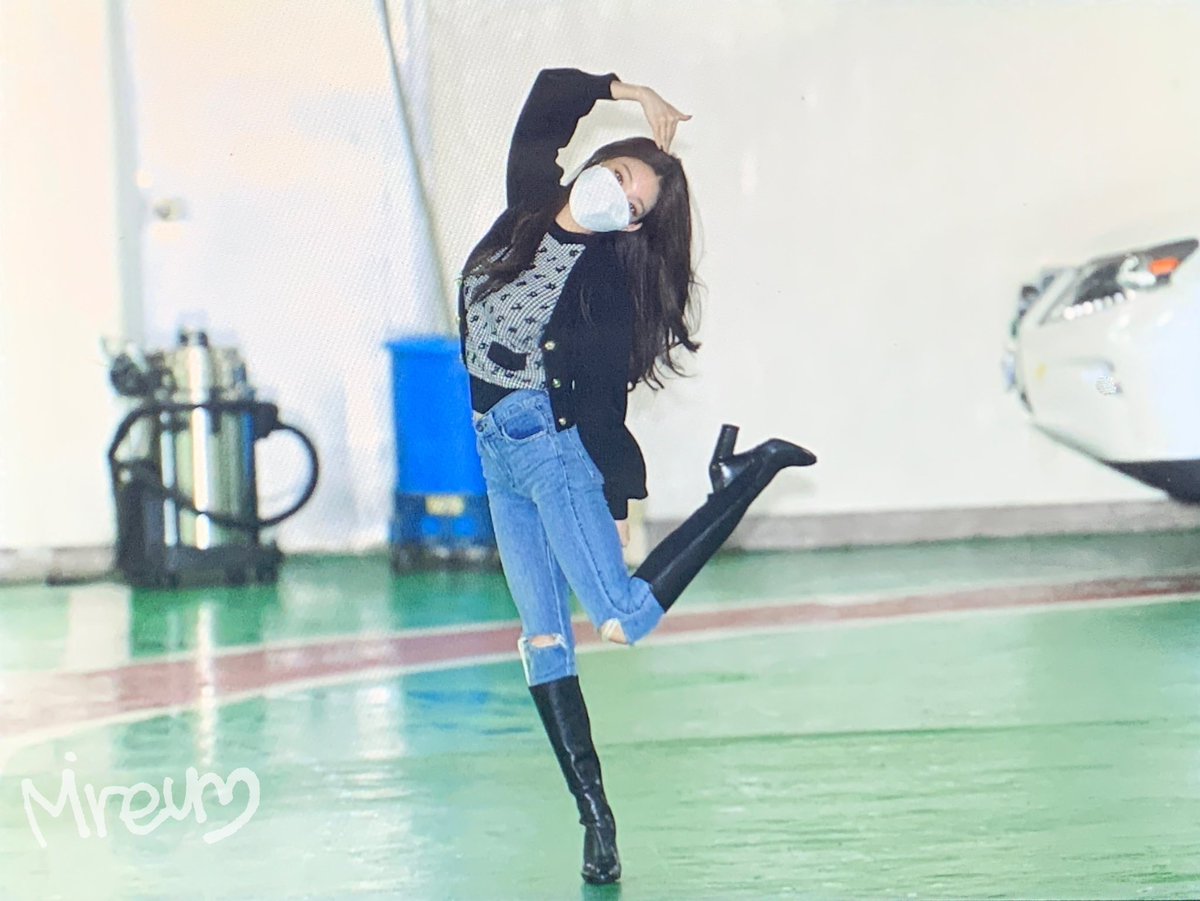 alcochung's tweet photo. ㅤ
⠀⠀⠀    ீnew⸗upːda੮esᦸ
ㅤㅤ⌗🔮๑alcochuꪀgঌ .⃗ sizi seviyorum çocuklar. lütfen killing me'yi dinlemeye devam edin. şimdiye kadar gösterdiğiniz ilgi gözlerimi yaşarttı. beni böyle bir sabırsızlıkla beklediğiniz için çok mutlu oldum. 🥰
⠀⠀⠀ ⠀dæilɣːblogᮬ✨nov30ᰍ
ㅤ https://t.co/9AuOlJV2Fo