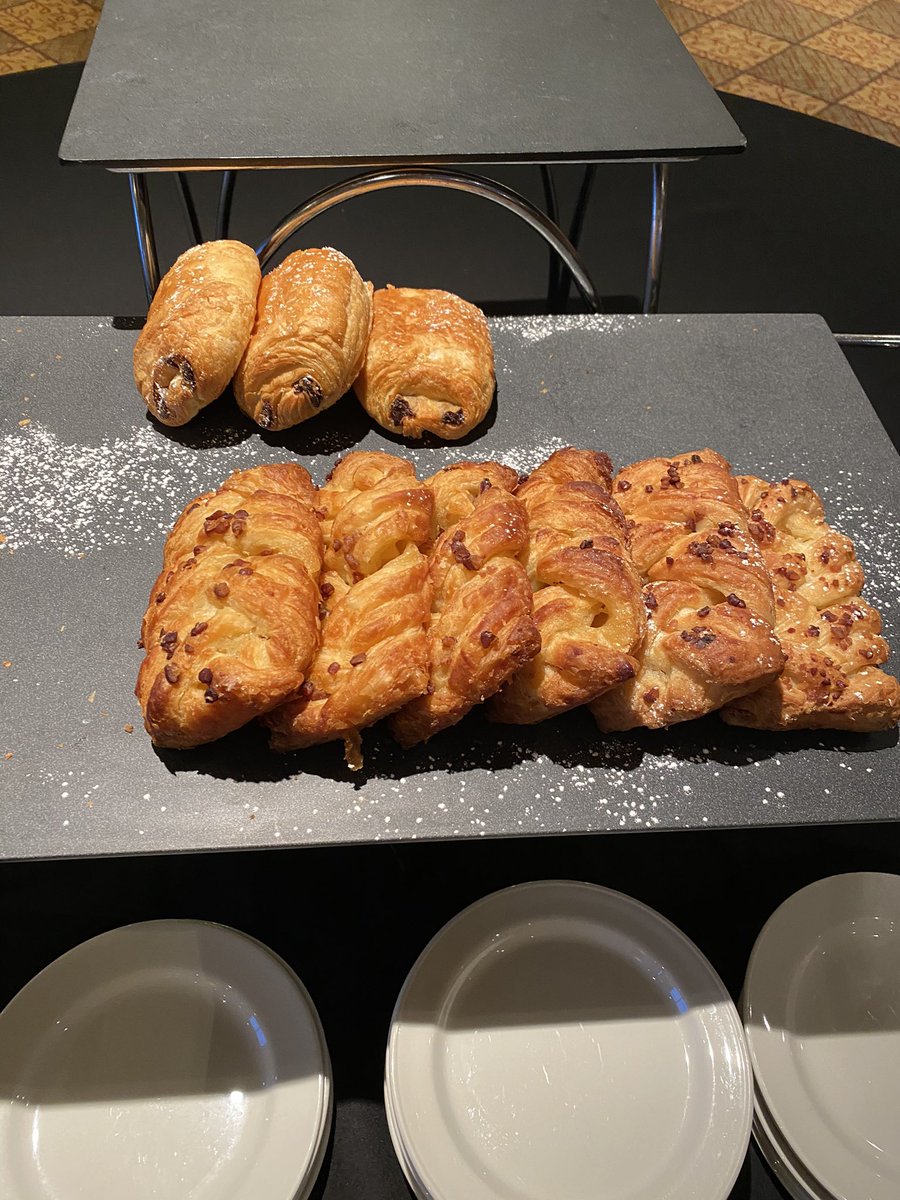 IMVimaging's tweet photo. Delegate breakfast looking good ๐คค๐คฉ #IMViAcademy https://t.co/t8DavTnfAY