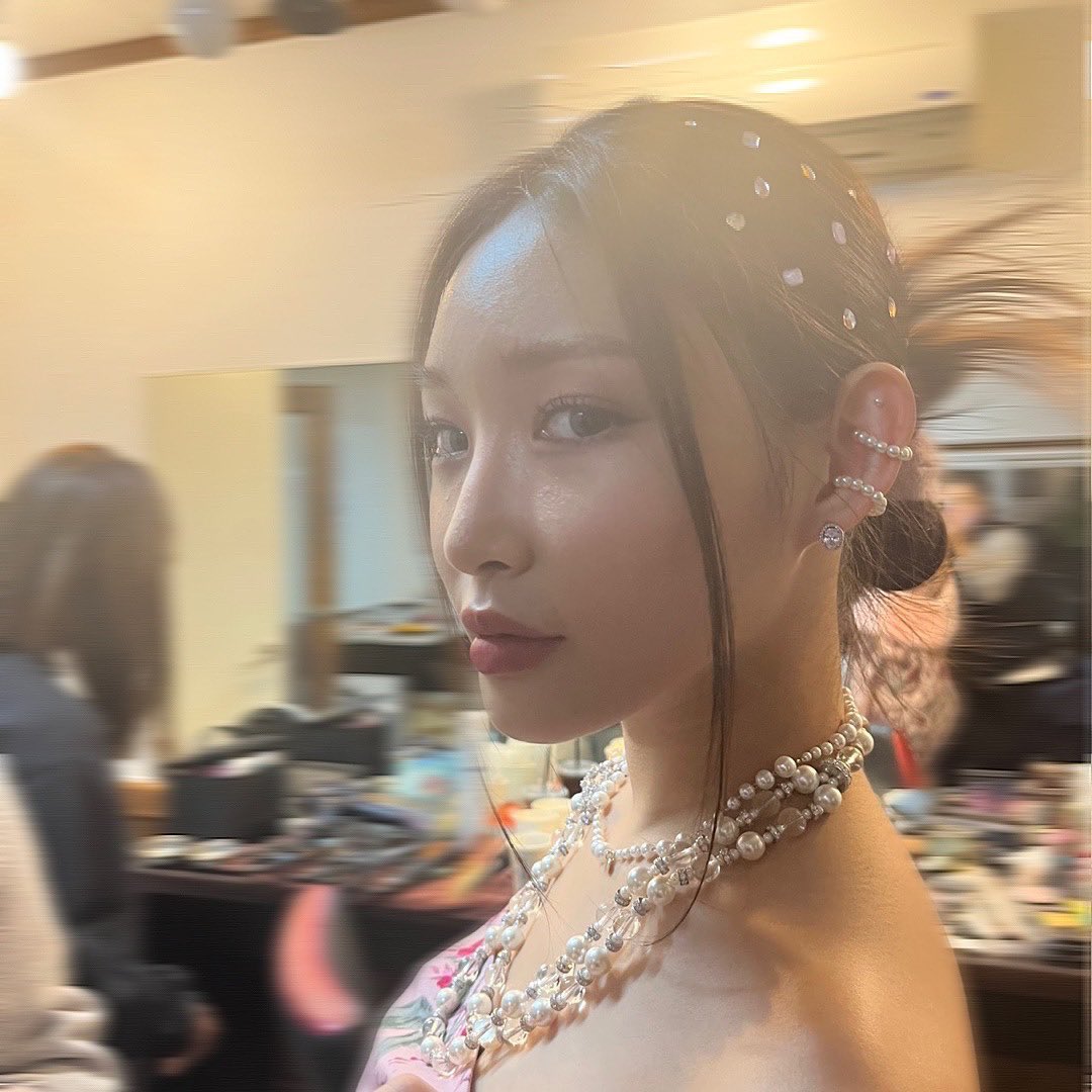 alcochung's tweet photo. ㅤ
⠀⠀⠀    ீnew⸗upːda੮esᦸ
ㅤㅤ⌗🔮๑alcochuꪀgঌ .⃗ killing me'nin çekimlerinden galerimde o kadar çok fotoğraf var ki, hangi birini paylaşacağımı bilmiyorum. 😩 bu fotoğraflar biraz blur olsa da sizin seveceğinizi biliyorum. 🌸 
⠀⠀⠀ ⠀dæilɣːblogᮬ✨nov30ᰍ
ㅤ https://t.co/gQG3vrxGLM