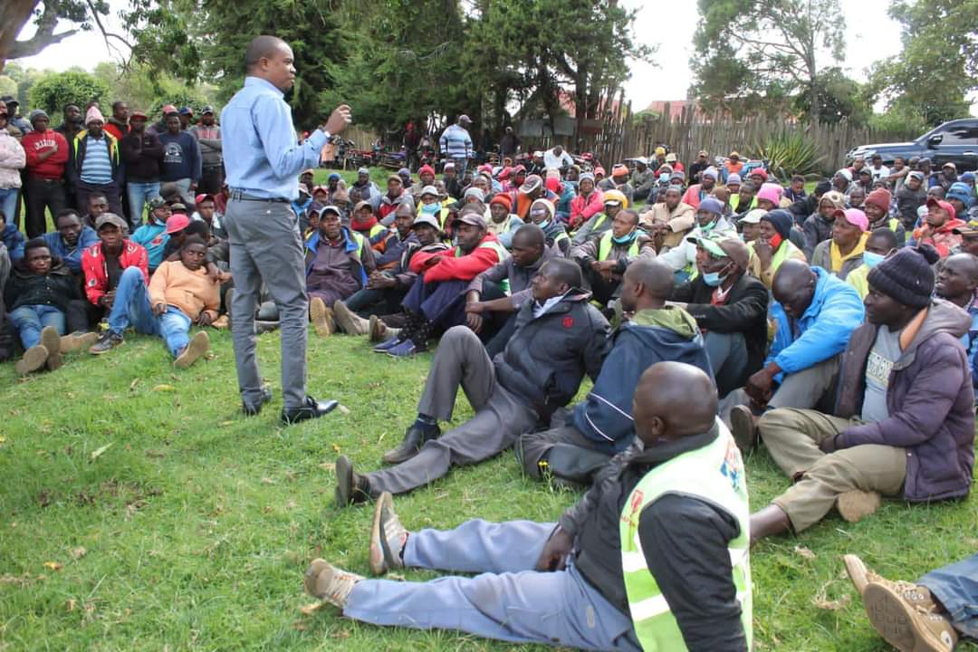 KuriaKimaniMP's tweet photo. Asanteni sana boda boda sector for the fruitful continuous engagement.
Tumesema sisi hatupangangwi!
A step at a time…
#MoloRising
#KuriaKimaniDelivers https://t.co/x3Fw1Pj8D0