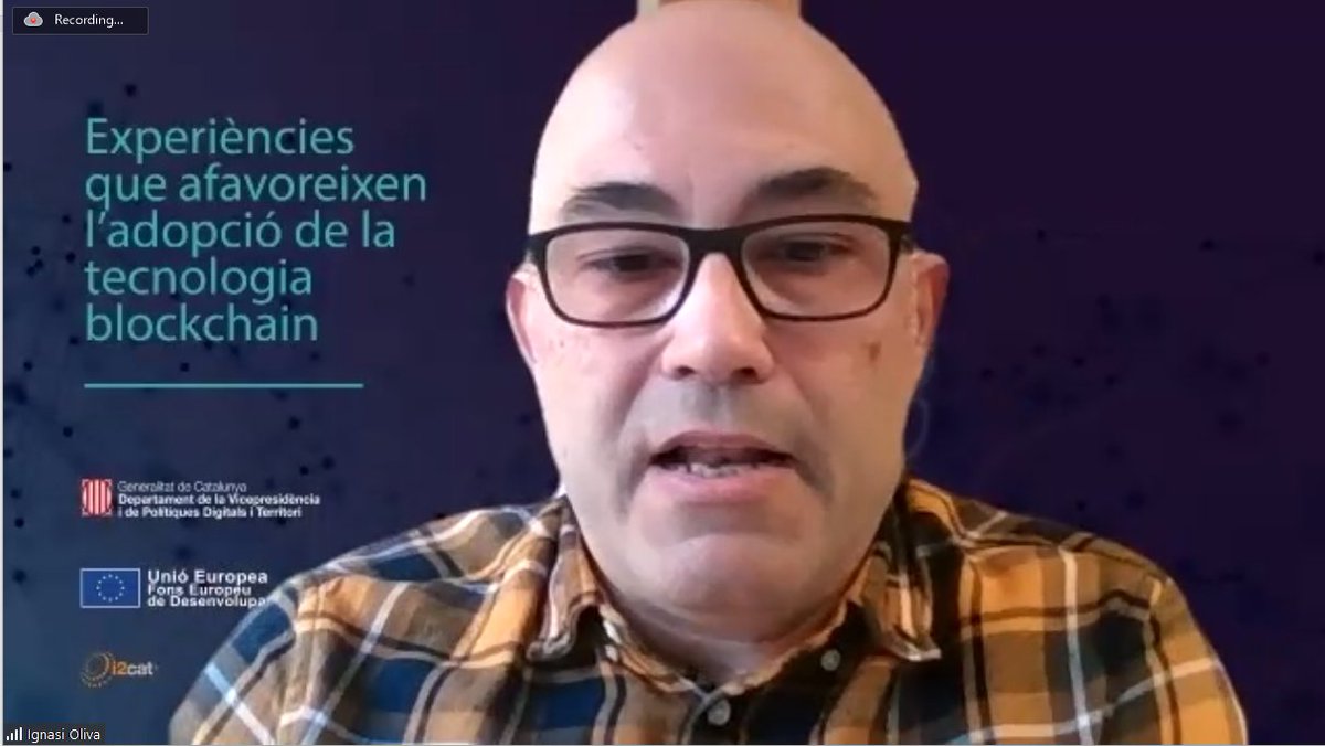 L'Ignasi Oliva, project manager #Blockchain a la Fundació i2CAT, presenta la ponència d'<a href="/AnnetteAbstoss/">Annette Abstoss</a> sobre el projecte <a href="/MenuCircular/">Menú Circular</a>, una alternativa als menjadors socials que utilitza #blockchain per anonimitzar les dades i desestigmatitzar els usuaris.