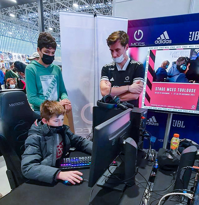 McesToulouse's tweet photo. Fin de la TGS 🔥

2 jours à vous rencontrer, parler avec vous et vous présenter nos concepts jeux vidéo et sport 😍

Merci à tous d'être venu et merci à @CarailTV et notre coach Kévin, vous avez animé comme des chefs 🖐

Une question ? Ecrivez-nous 💬

▶️ https://t.co/l3w9Vvy6pZ https://t.co/BBlwzJuzq2