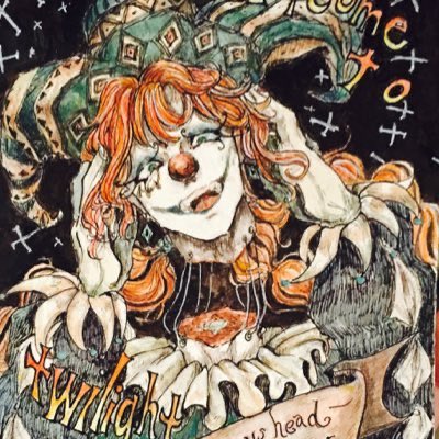 #ハロウィンタウンの憂鬱 

サーカス頭のウェンディは常に下を見る様な表情をしているのですが、

これは身長が高すぎて、目の前の
相手を見ようとすると
下をみる事になるからです。

ヒール込208センチ。 