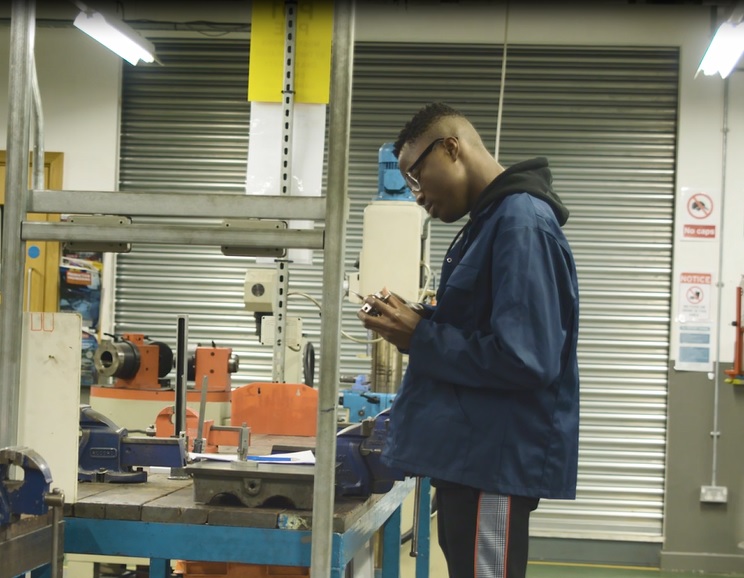 LLEPnews's tweet photo. One of the #LLEP's major roles is to lead on #Skills strategy in #Leicester and #Leicestershire. Find out how we're woring with #Employers, #Schools, #Colleges and #Training providers to ensure local people have the skills to thrive in the world of work:

https://t.co/5xmhQEwqP3 https://t.co/V1faO8xNZs
