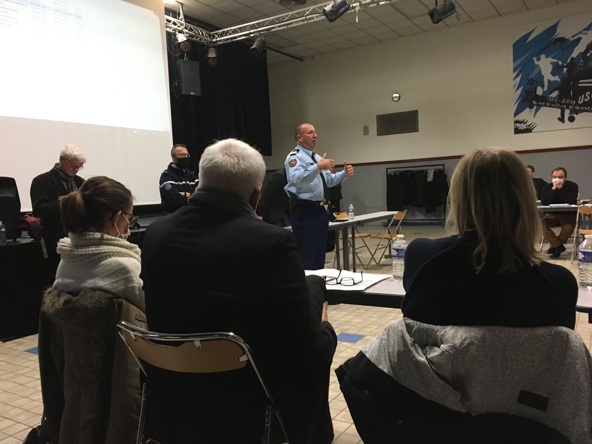 PerdirJBerna's tweet photo. #Gestiondecrise
Formation #Perdir2020 @AcAmiens
@DSDEN_Aisne @Gendarmerie
Ce jour : sensibilisation tueries planifiées, #sécurisation des établissements, #communication institutionnelle environnement #journalistique simulation #crise majeure
@Gendarmerie_080 https://t.co/VsMP3D81Ku