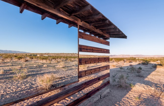 DancingTurtleHQ's tweet image. The colour of solitude. 

Lucid Stead light installation by Phillip K. Smith III in Joshua Tree, California. #art