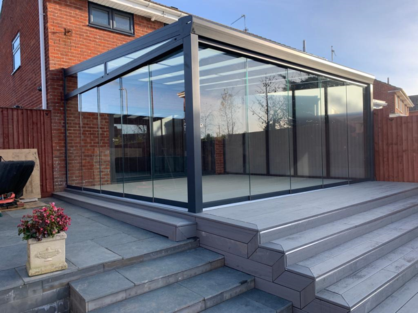 This customer used our stunning EasyClean Edge+ Sea Salt Grey composite deck boards as a floor their new SunSpace 😍

If you're thinking about adding composite decking to your garden, be sure to check out our Sea Salt Grey boards 👇
timbertechuk.co.uk/sea-salt-grey-…