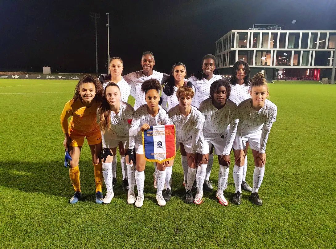 🇫🇷 L’<a href="/equipedefrance/">Equipe de France ⭐⭐</a> #U19 a remporté son second match contre <a href="/BelRedFlames/">Belgian Red Flames</a> (2-0) 👉 Lou Bogaert a joué l’intégralité de la rencontre, elle portait le brassard de capitaine 🔥