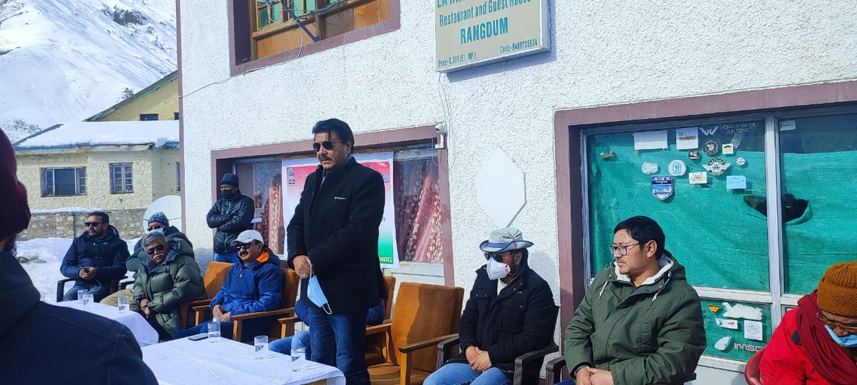 LadakhRo's tweet photo. Hon'ble CEC Sh @FerozKhan_Kgl disbursed compensation to the beneficiaries of village #Rangdum in the presence of Sh. @santoshsukhdeve, IAS, CALA #NH301, Col Rajeev Kumar, ED(P) @LadakhRo & @ColShivkumar GM(P) PMU-Kargil
@nhidcl @MORTHIndia @DIPR_Kargil @lg_ladakh @nitin_gadkari https://t.co/zQhuP3vqQI