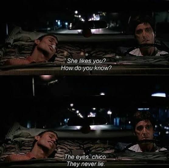 Soqollari ochilmagan yalangoch ayollar