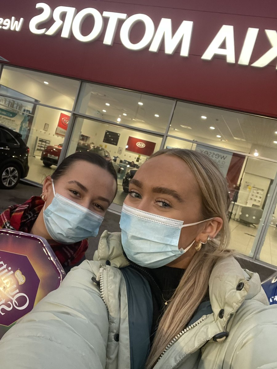 maisie_erac's tweet photo. What Chelsie does in a day: a great day marketing with @Chelsie_ERAC ! Strengthening rapport with body shops and dealerships, with only 1 nose bleed along the way! #RoadToRecovery #A&amp;E https://t.co/Gpg2NEIpnz