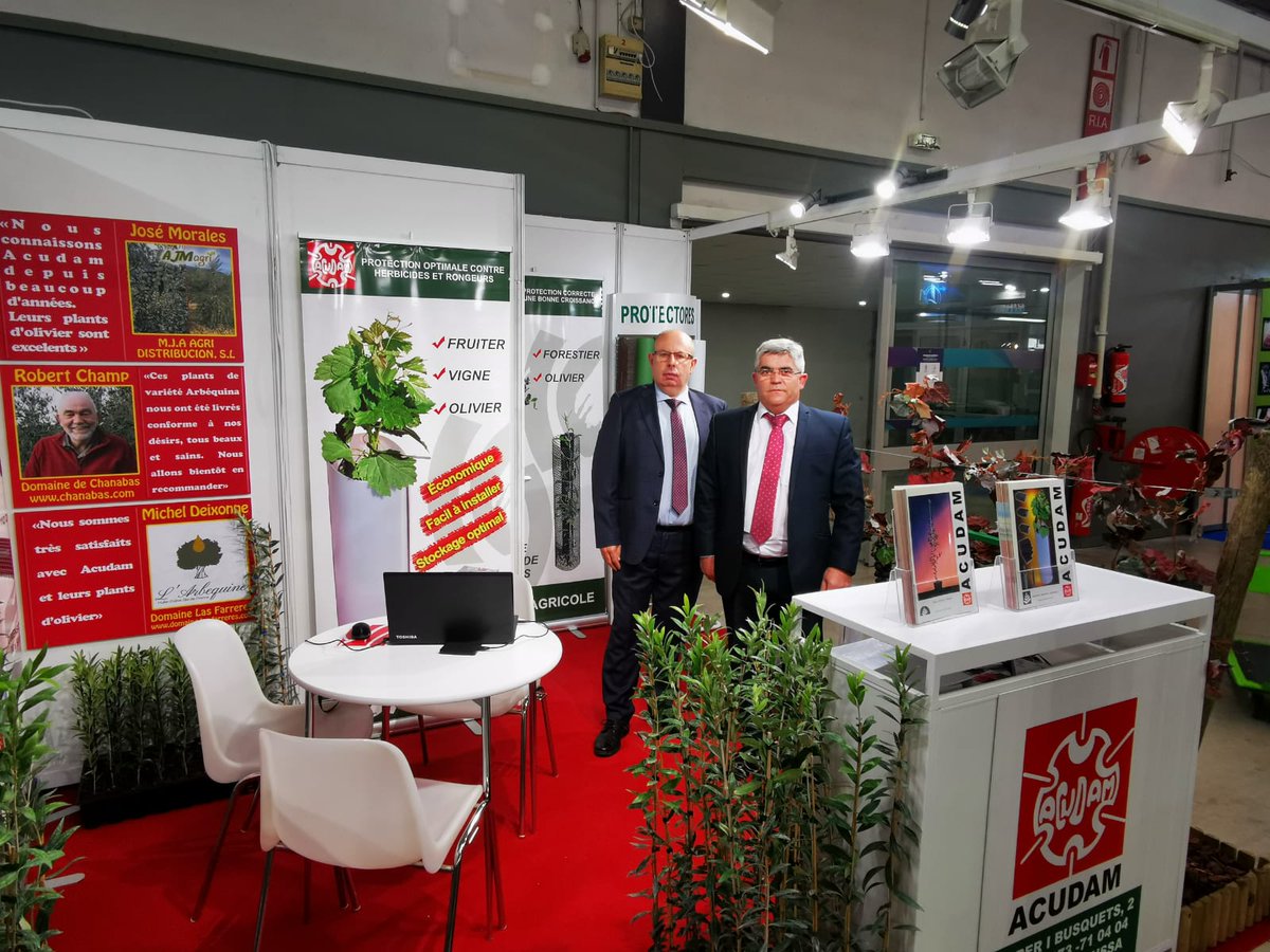 aacudam's tweet photo. 👋 Salut @sitevi ! Heureux de vous revoir.
ACUDAM (Catalogne-Espagne) accompagne les agriculteurs depuis plus de 30 ans.
#plantsdolivier #alveoles #protecteurs #packaging #huile
😃 Nous sommes un Centre de Travail Spécial #valeursociale
🗣 Stand A5 A 015
#Sitevi2021 #SITEVI https://t.co/qixKvVmUvv