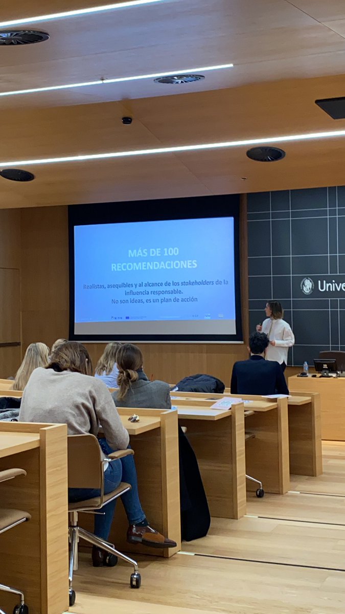 icmedia_es's tweet photo. No es un libro de ideas ni teoría, es un libro que es un plan de acción. Damos el decálogo de la Influencia Responsable @patricia_sma @ISEMfbs @InfluencersTru2 

#InfluencersTrustProject #InfluenciaResponsable #SicSpain2 https://t.co/p4FtugNcrJ
