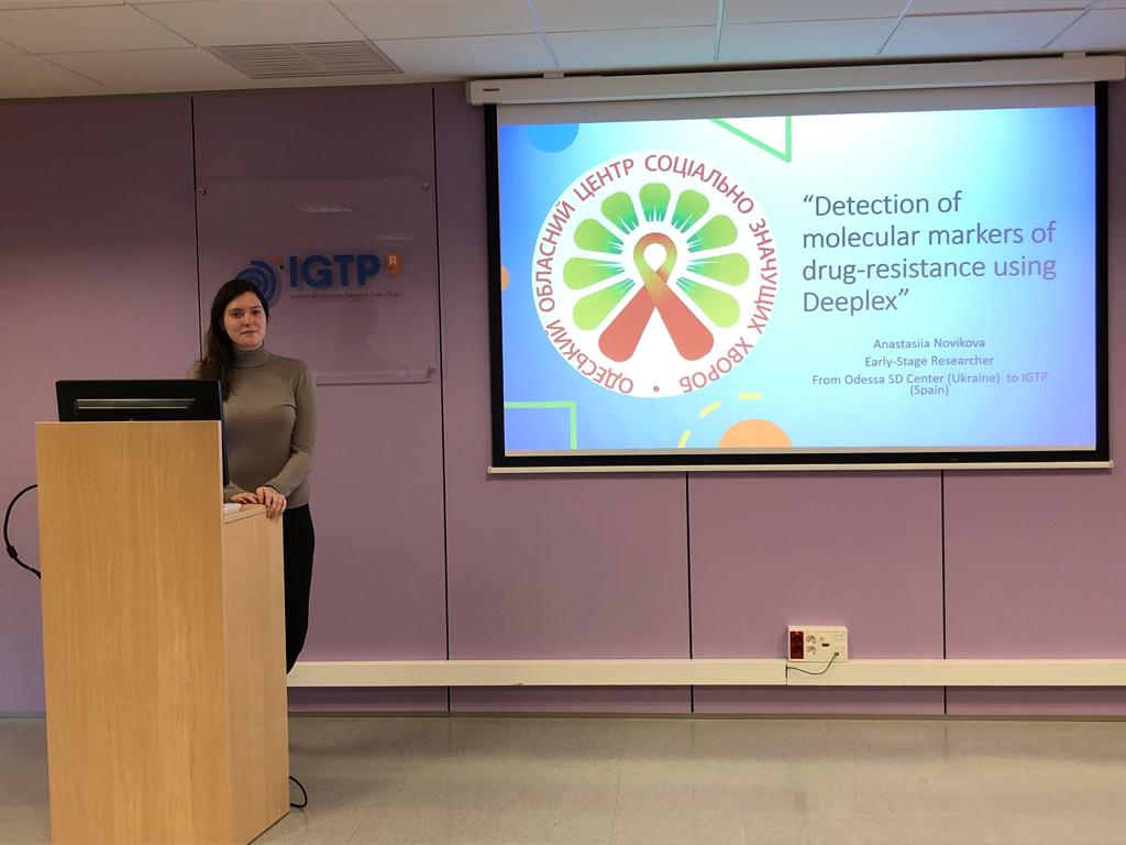 Oneandahalf_Lab's tweet photo. Last week, Anastasiia Novikova (@AnnaWay46956306) was in charge of giving a talk in our group meeting
She is an @INNOVA4TB #secondee from Odessa SD Center (Ukraine) & has been working on Detection of molecular markers of #DrugResistance using #Deeplex
👏
@MSCActions @GTRecerca https://t.co/Xyr9N6vIR2