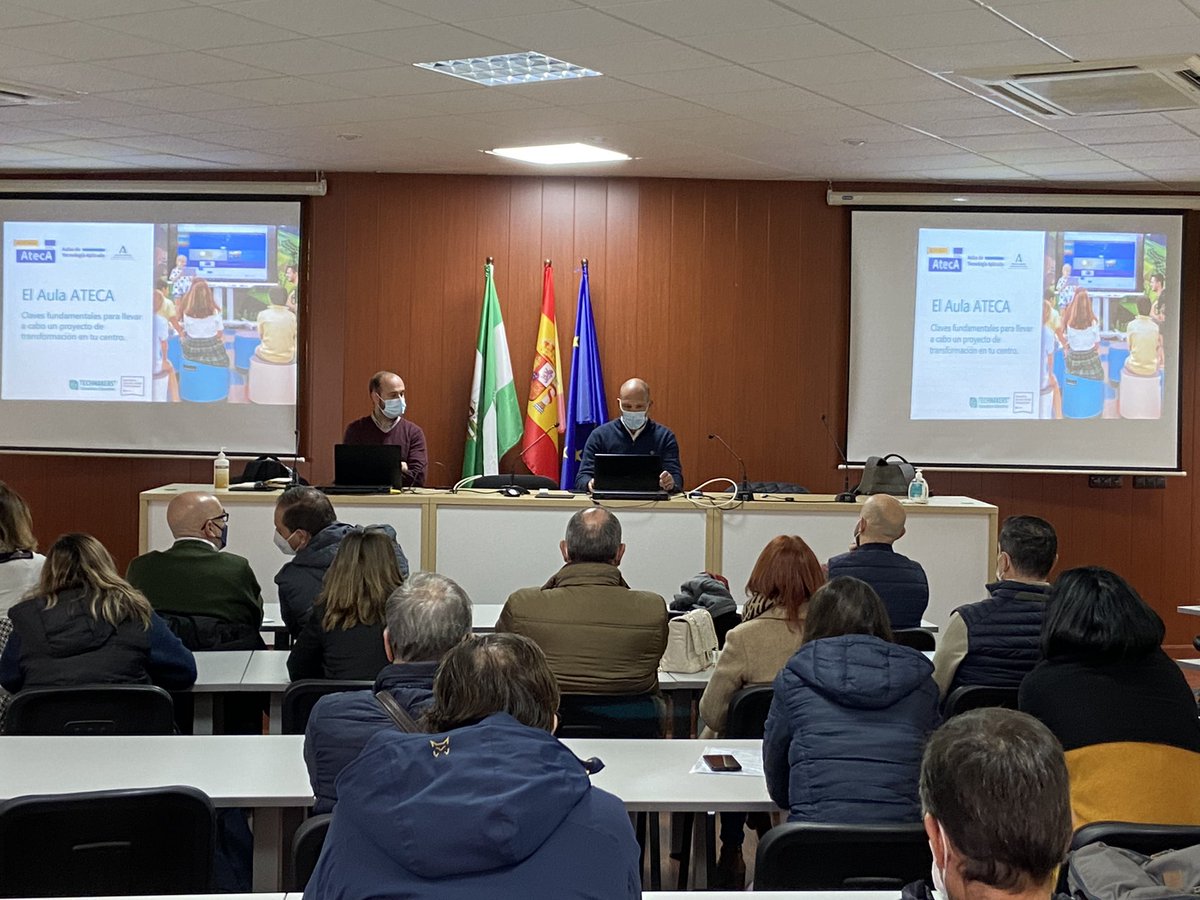 Techmakers_Stem's tweet photo. Hoy estamos en el @CEPdeCadiz @CEPdeJEREZ @tu_cep realizando una formación sobre #AulaAteca para jefes de departamentos de ciclos formativos
Encantados de ofrecer nuestra ayuda para esta oportunidad que están recibiendo por medio de @EducaAnd @Mineduc y Fondos Europeos
#Andalucía https://t.co/iTmiPXxKfR