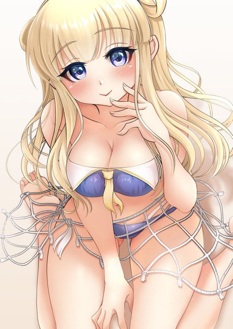 #今月描いた絵を晒そう
寒くても水着 