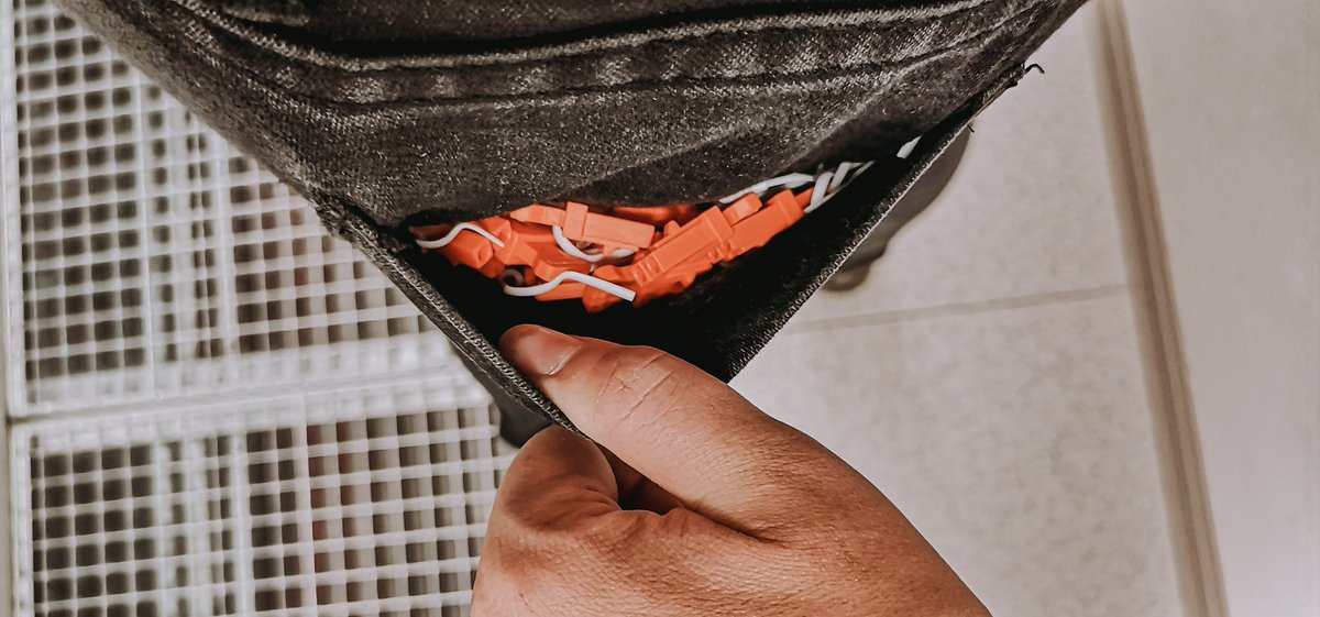 RobinsonYolandi's tweet photo. My Pocket after an install 🤣

#thestruggleisreal #NAPAfrica #peering #IXPcommunity #InternetGrowth #Teraco https://t.co/Qfxyo96uVp